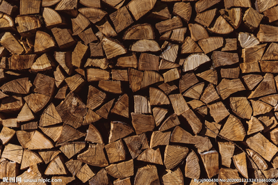 劈好的木材 自然與工藝的完美結合